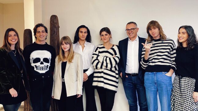Maneskin-signing-photo-scaled-e1639498832613-648x365.jpg