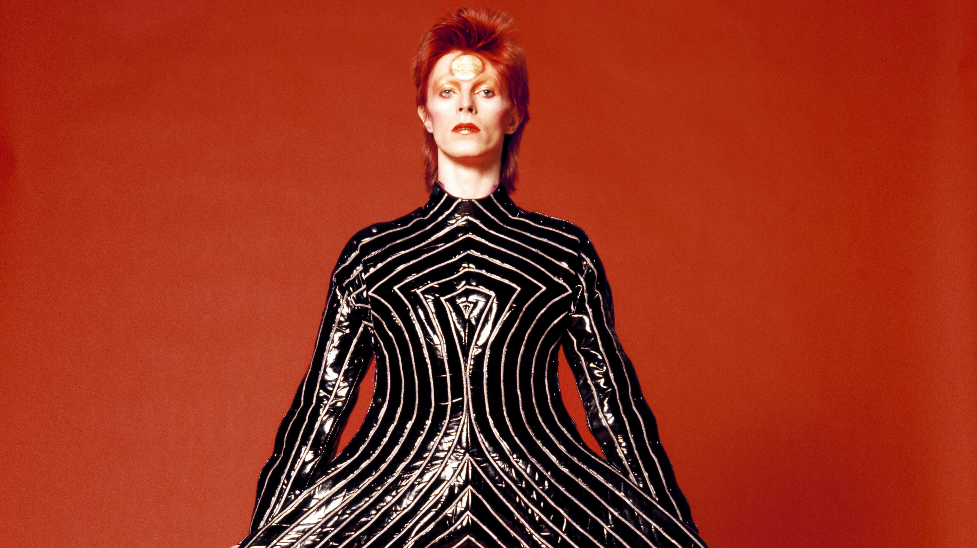 London’s V&A Museum acquires David Bowie archive with £10m donation from Blavatnik Family Foundation, Warner Music – Music Business Worldwide