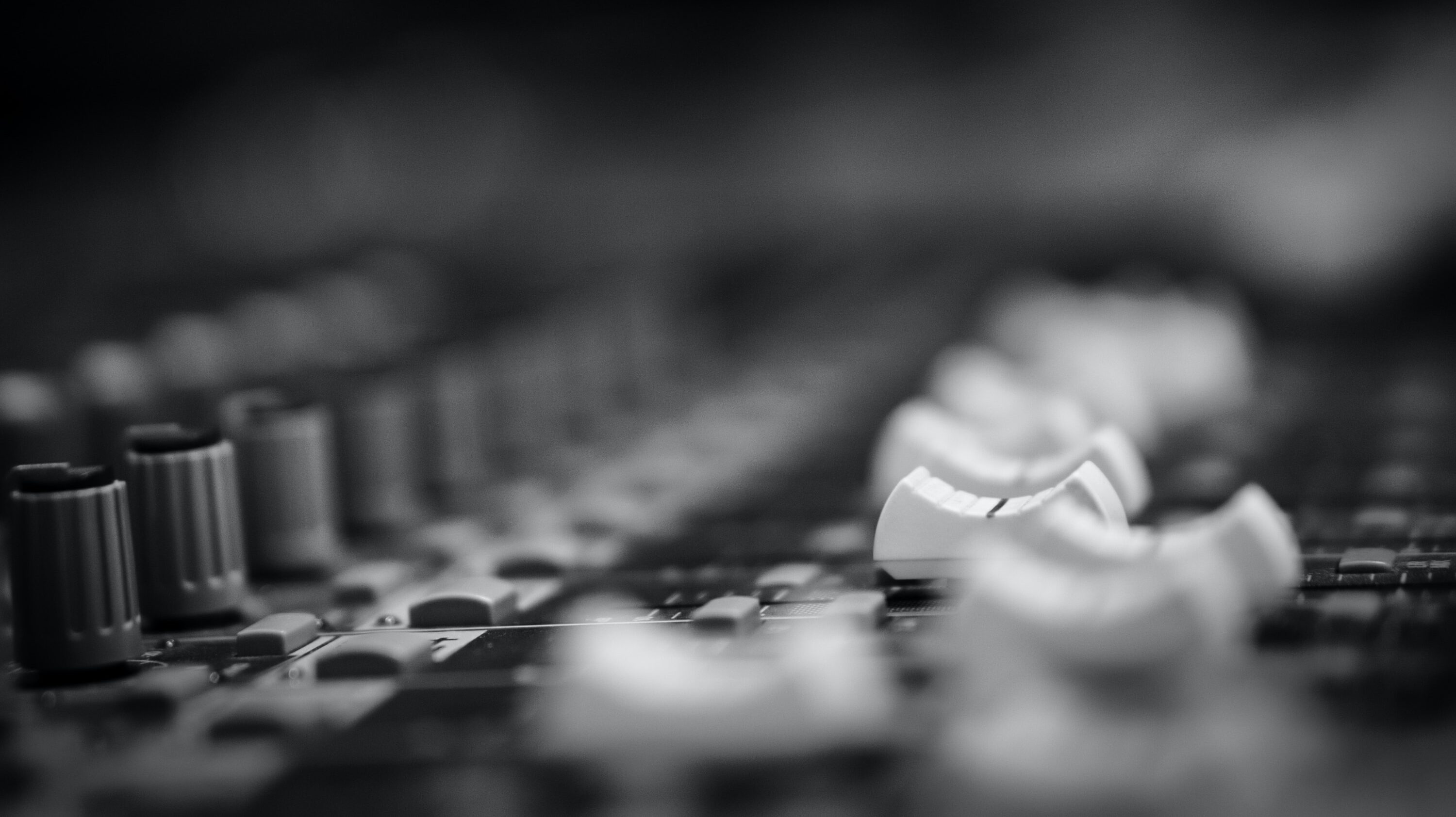 leo-wieling-Sby_GQz1-5E-unsplash-e168121