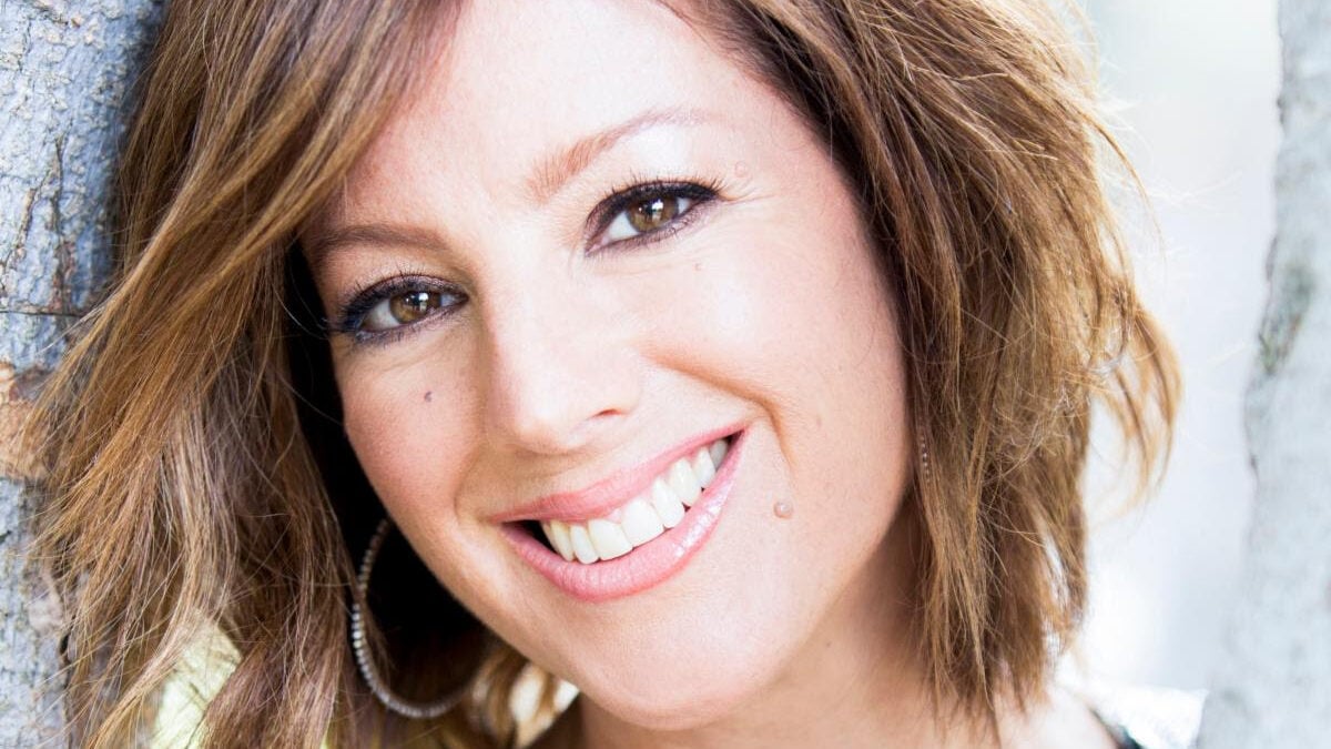 Read more about the article Primary Wave acquires stake in catalog of Grammy-winning singer-songwriter Sarah McLachlan