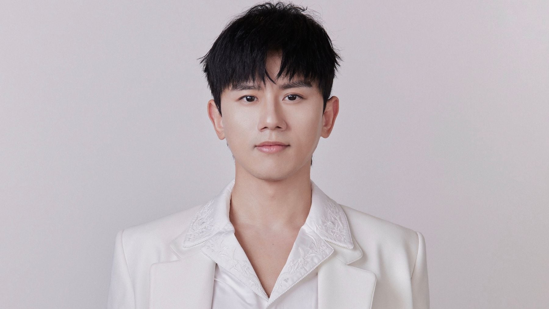 Universal Music Group Partners With Mandopop Star Jason Zhang for Global Growth