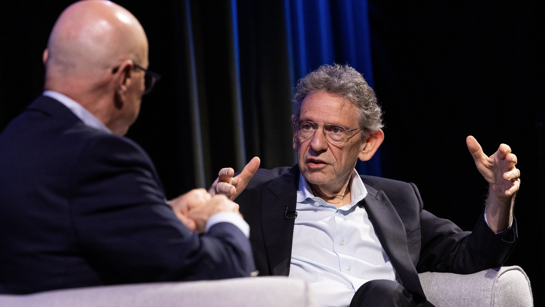 Sir Lucian Grainge Accepts Global Entrepreneur Award, Compares AI to Early Sampling