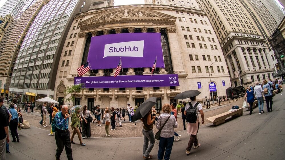 StubHub CEO faces questions from House Democrats over his stake in a hedge fund reselling tickets on his own marketplace